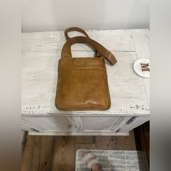 Latico Tan Leather Crossbody Bag with Timeless Design - Picture 7 of 8